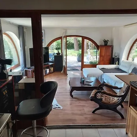 Loft Ravissant Avec Jacuzzi Et Parc Apartment Orange  Exterior photo
