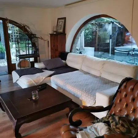 Loft Ravissant Avec Jacuzzi Et Parc Apartment Orange  Exterior photo