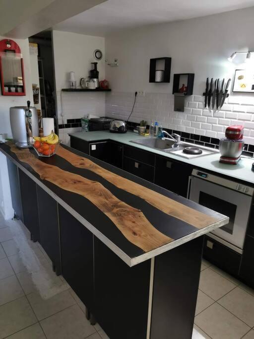Loft Ravissant Avec Jacuzzi Et Parc Apartment *