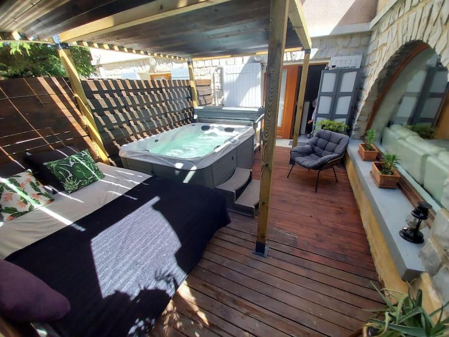 Apartment Loft Ravissant Avec Jacuzzi Et Parc *