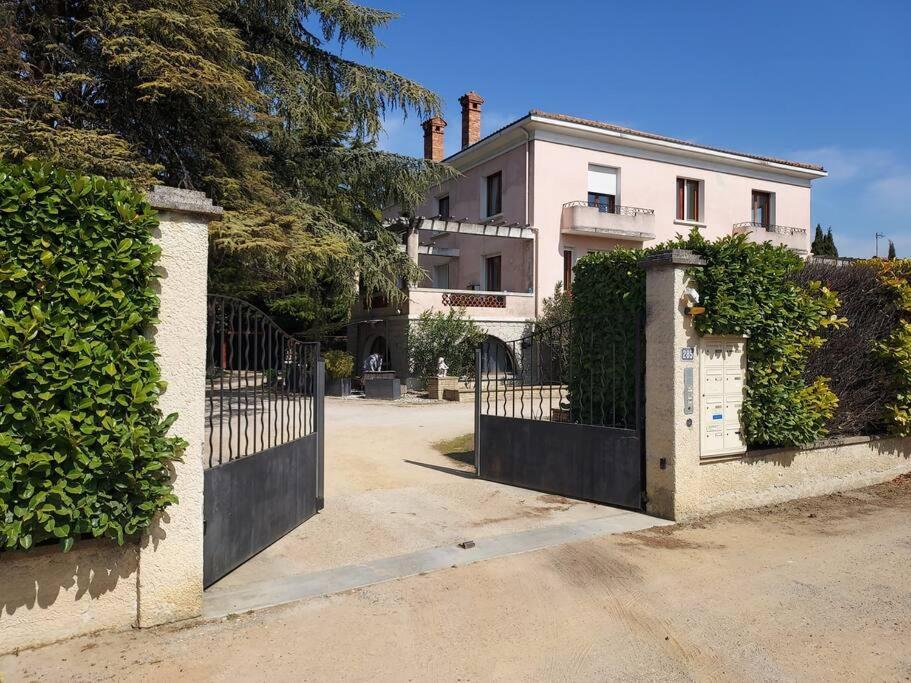 Loft Ravissant Avec Jacuzzi Et Parc